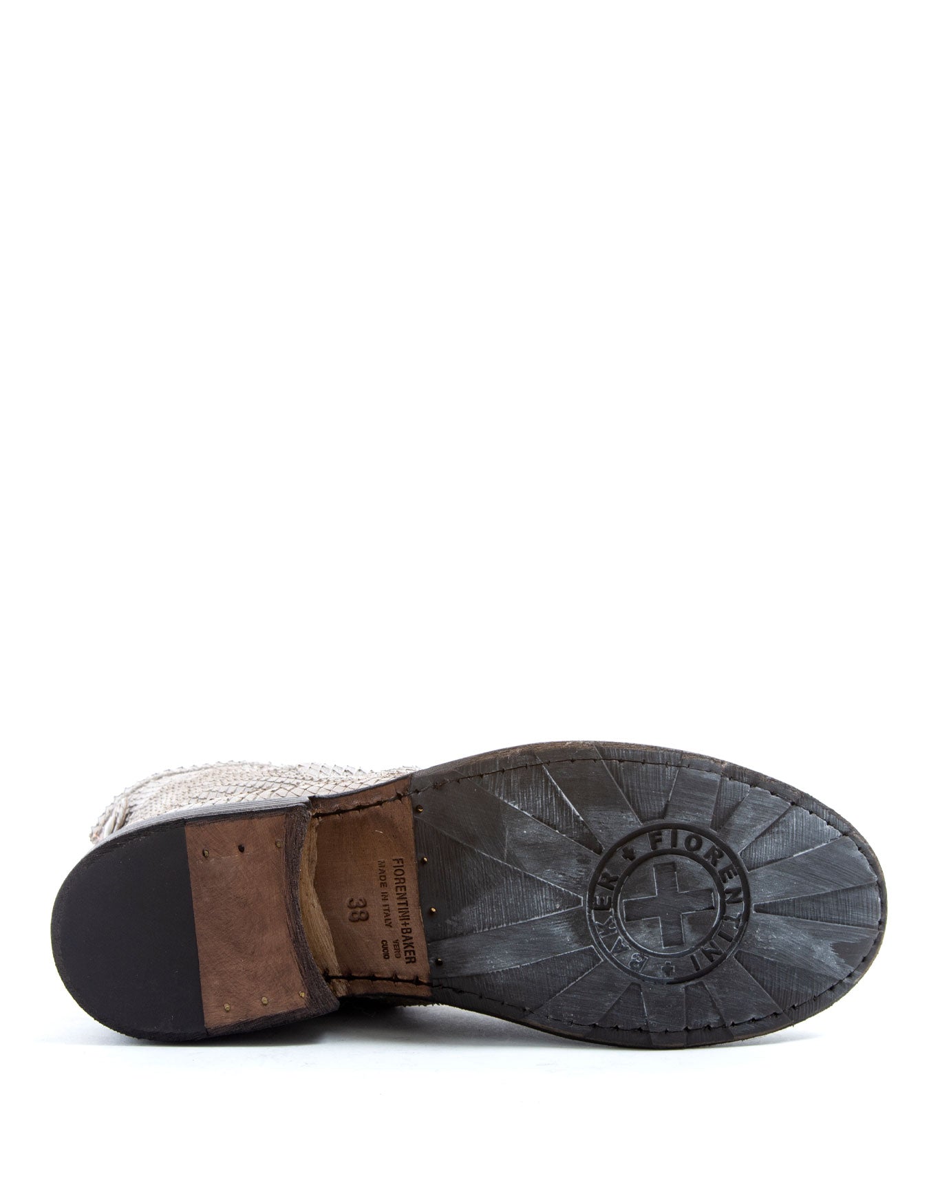 FIORENTINI + BAKER, ETERNITY EVEN, Simple yet stylish leather ankle boot, ideal for all seasons. Handcrafted with natural leather by skilled artisans. Made in Italy. Made to last.