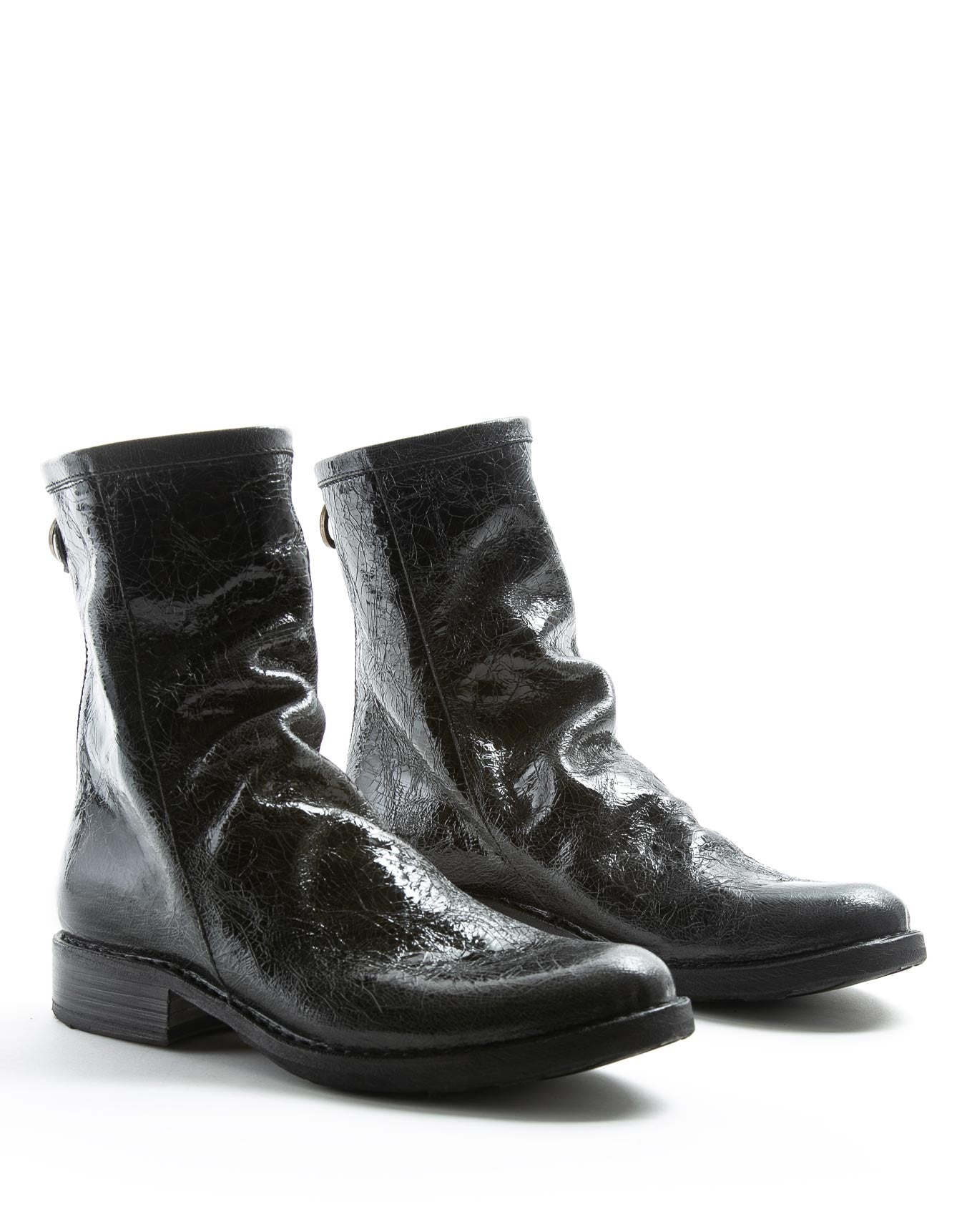 FIORENTINI + BAKER, ETERNITY EVEN, Simple yet stylish unisex leather ankle boot, ideal for all seasons. Handcrafted with natural leather by skilled artisans. Made in Italy. Made to last.