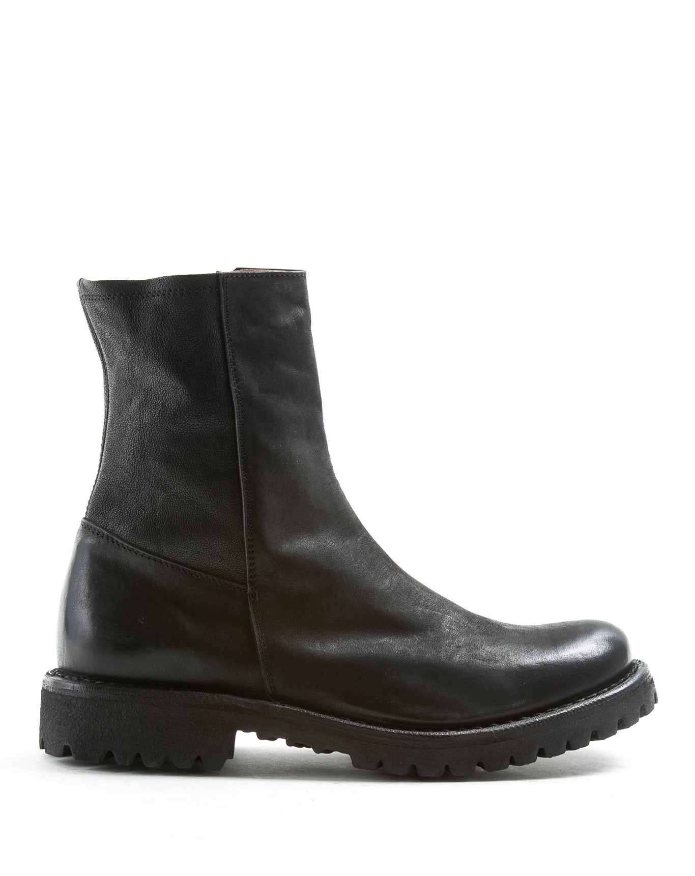 FIORENTINI + BAKER, ETERNITY MASSIVE M-EBE, Effortlessly stylish leather ankle boot. The stretch leather panel gives a tight but comfortable fit. Handcrafted by skilled artisans. Made in Italy. Made to last.