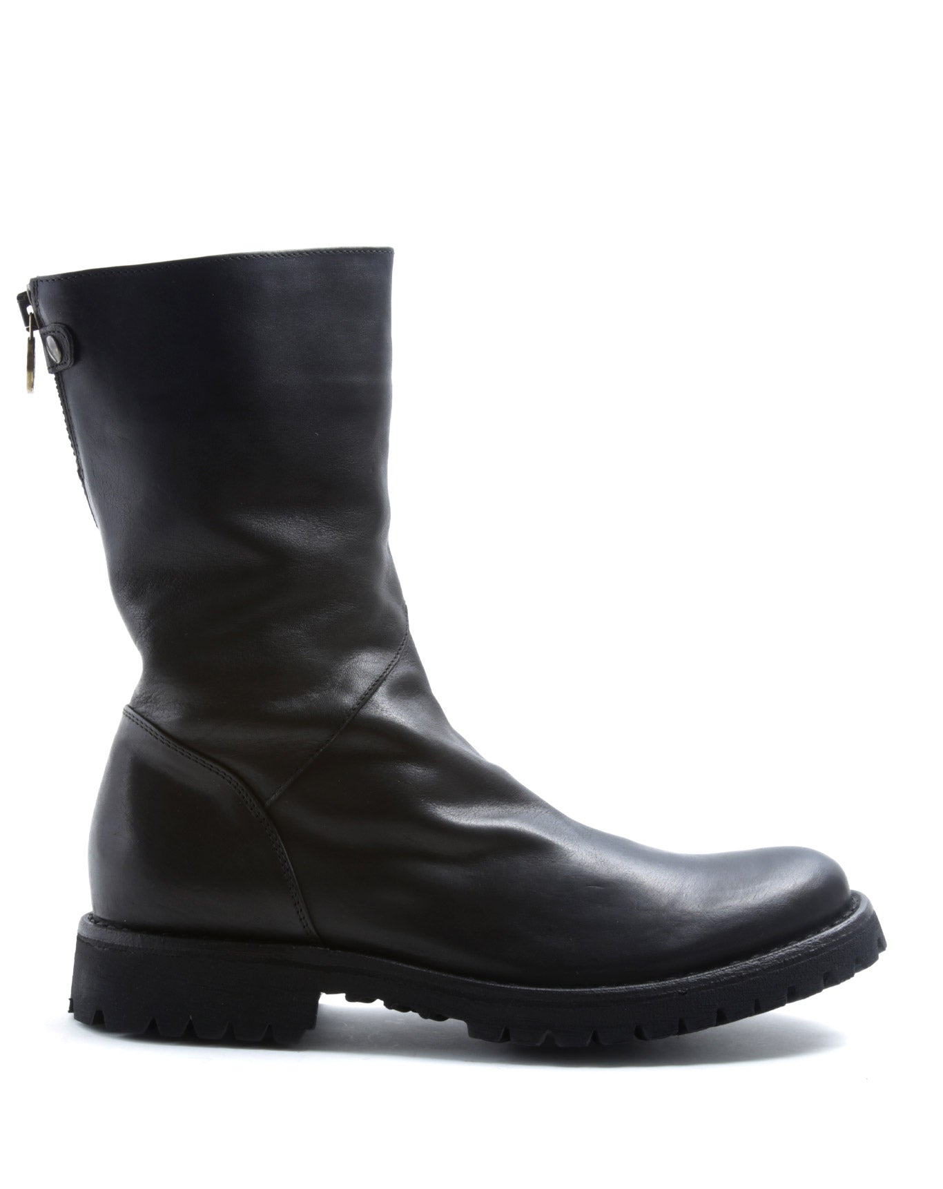 FIORENTINI + BAKER, ETERNITY MASSIVE M-EZEE, Simple and stylish leather mid-height boot with thick sole that lend themselves perfectly to any outfit. Handcrafted by skilled artisans. Made in Italy. Made to last.