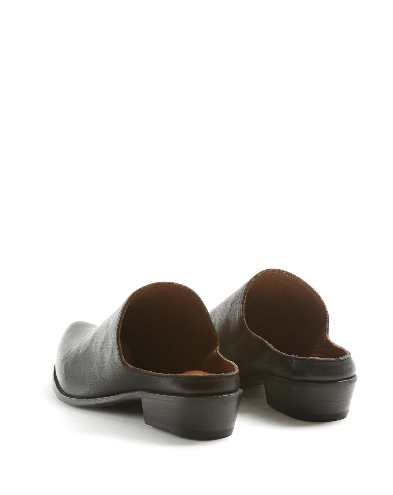 HERO Black Leather Sabot