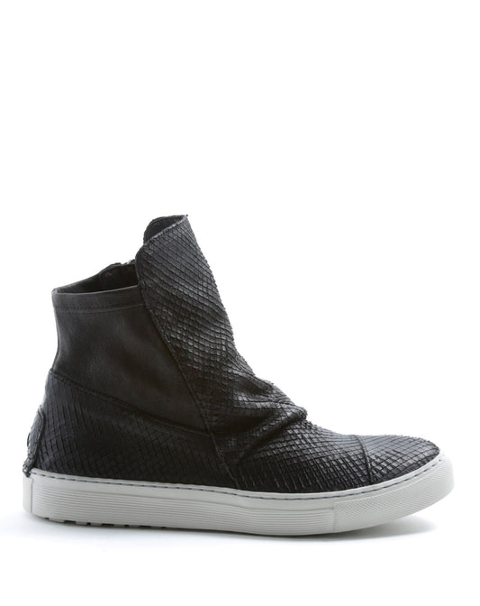 FIORENTINI + BAKER, BOLT BRET-CYN, Sneaker boots for all year-round that combines style and comfort. Handcrafted by skilled artisans. Made in Italy. Made to last.