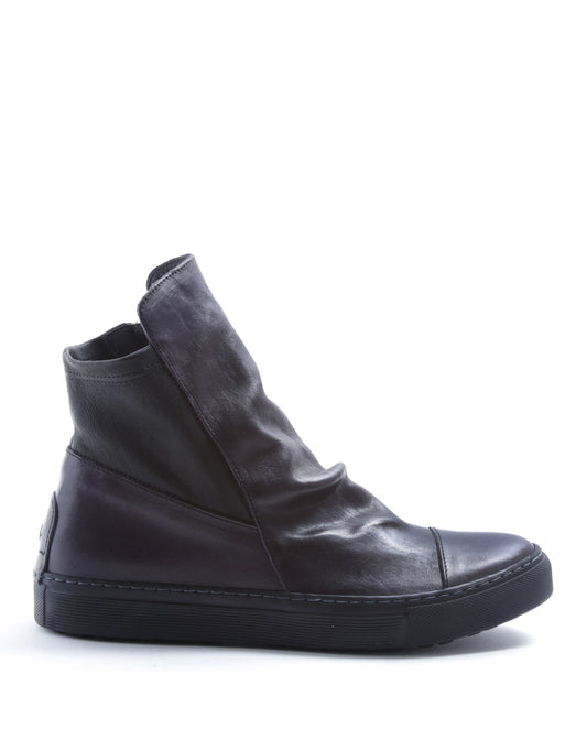 FIORENTINI + BAKER, BOLT BRET, Sneaker boots for all year-round that combines style and comfort. Handcrafted by skilled artisans. Made in Italy. Made to last.